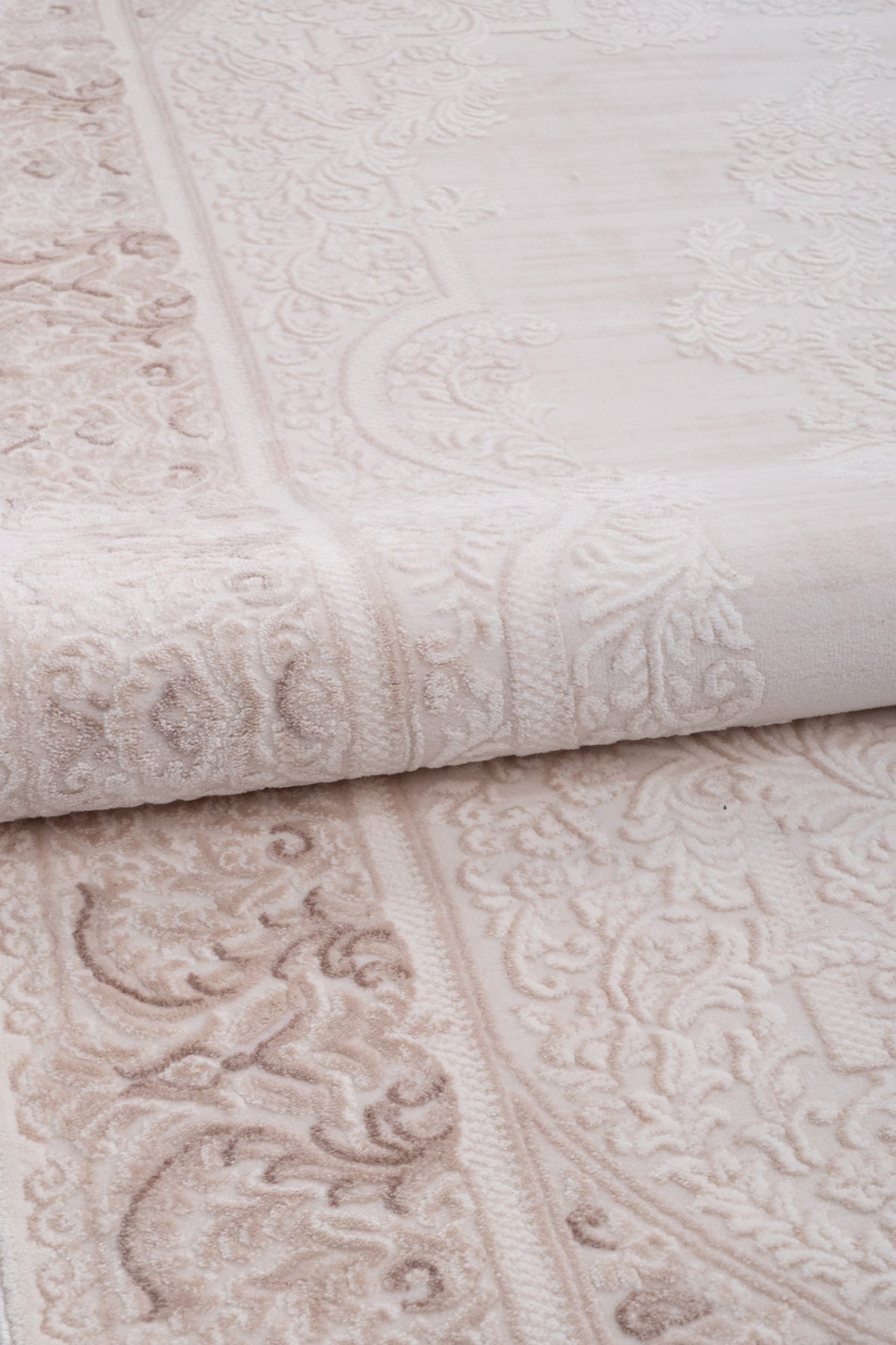 Pudra-Bej Alegra Klasik Motif Desenli Akrilik Halı